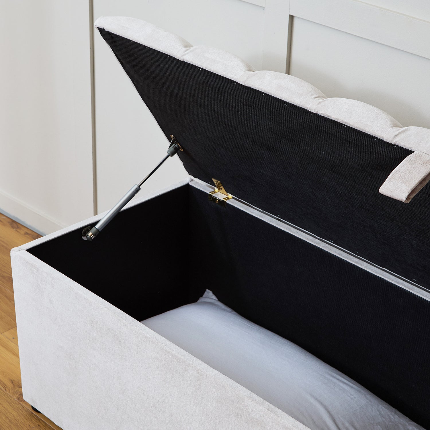 Chelsea Ottoman Blanket Storage Box