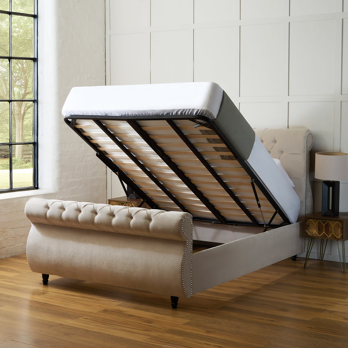 Chiswick Grand Ottoman Bed Frame