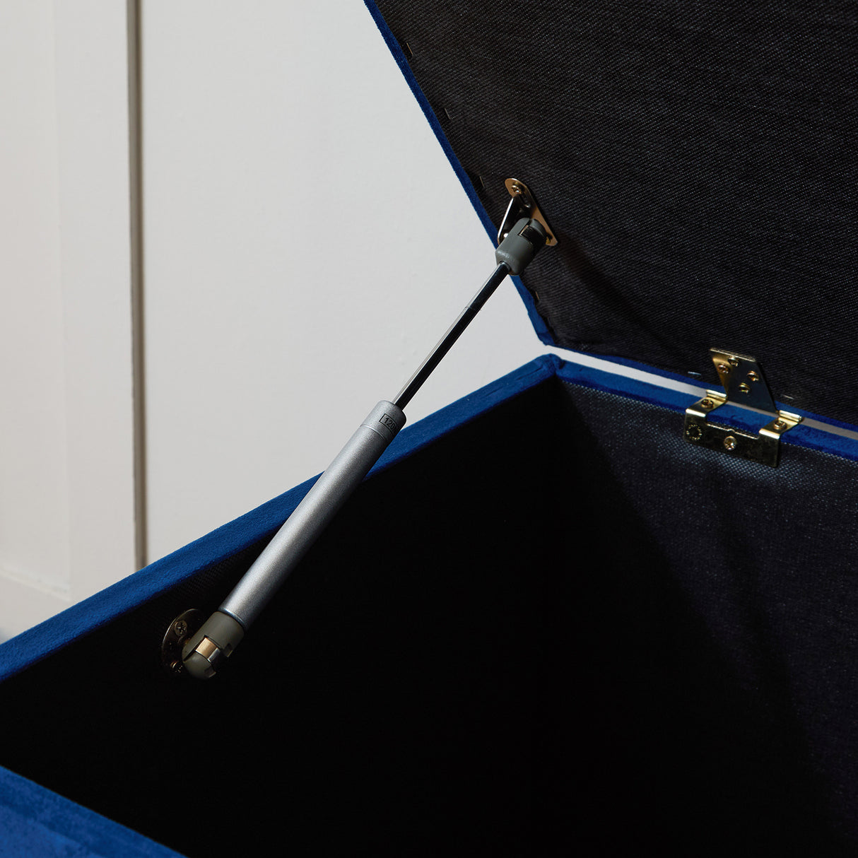 Classic Ottoman Blanket Storage Box